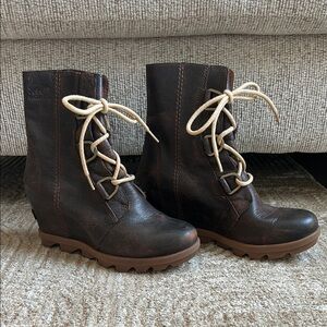 Sorel Women's Brown Leather Wedge Boots